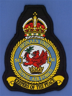 54 SIGNALS UNIT (TUDOR CROWN) CREST BADGE